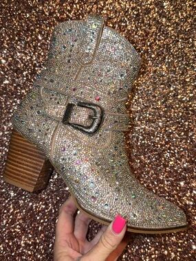 NIB ✨Women's Rhinestone Embellished Ankle Boot